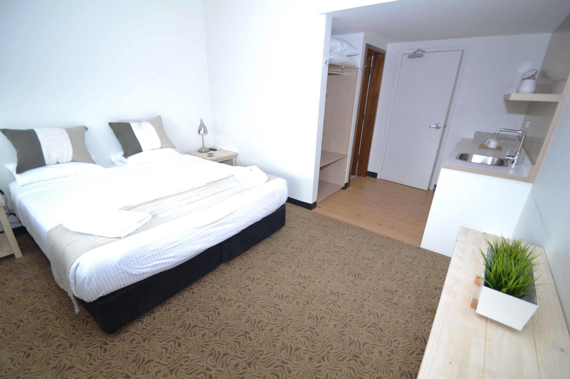 Crossroads Hotel Liverpool Esterno foto