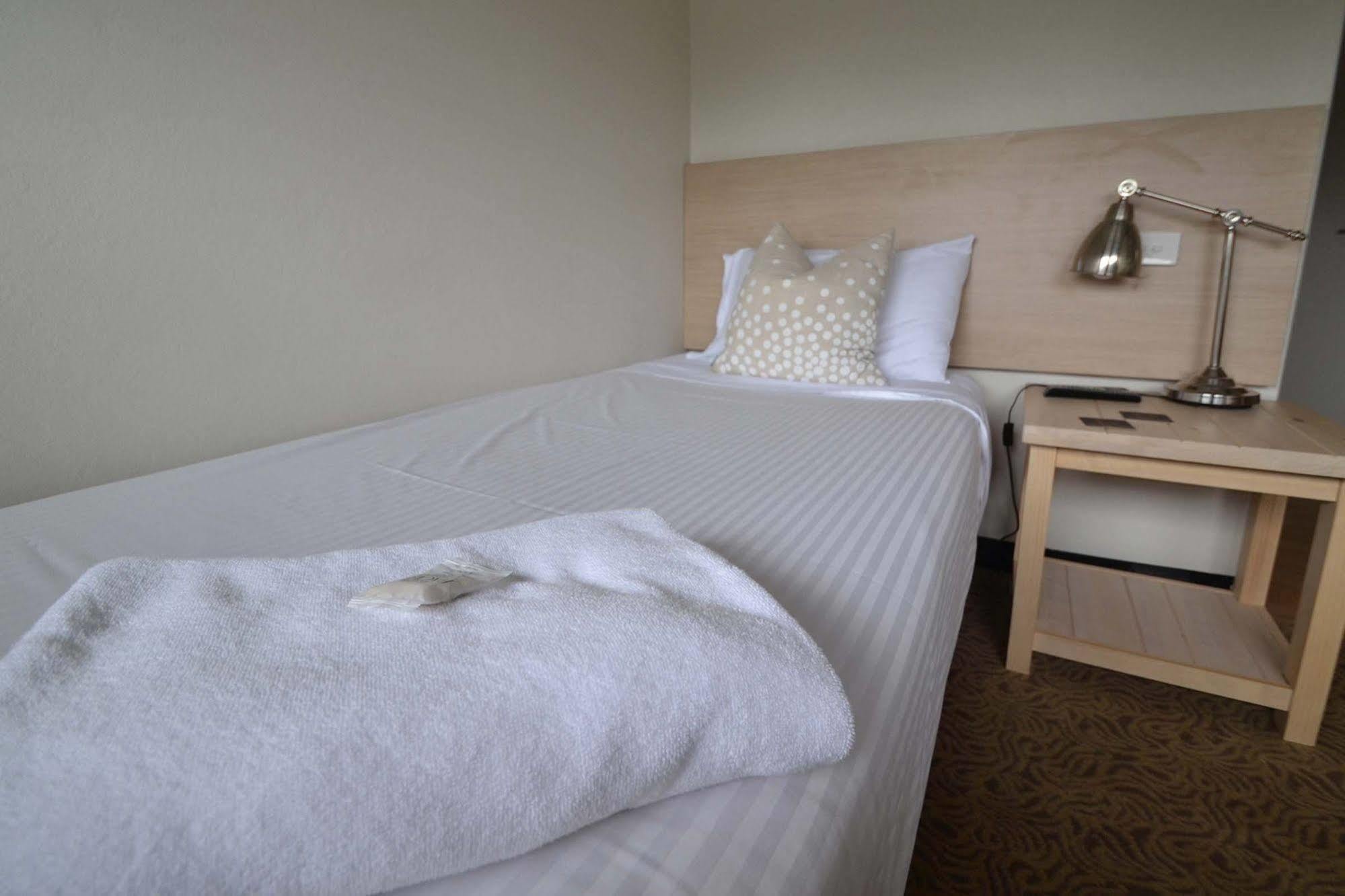 Crossroads Hotel Liverpool Esterno foto